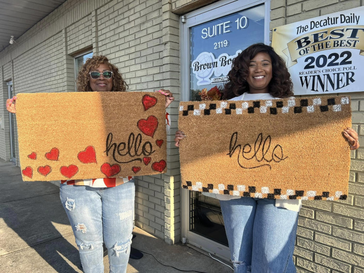 brown-books-and-more-craft-event