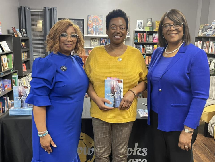 brown-books-and-more_LLVE